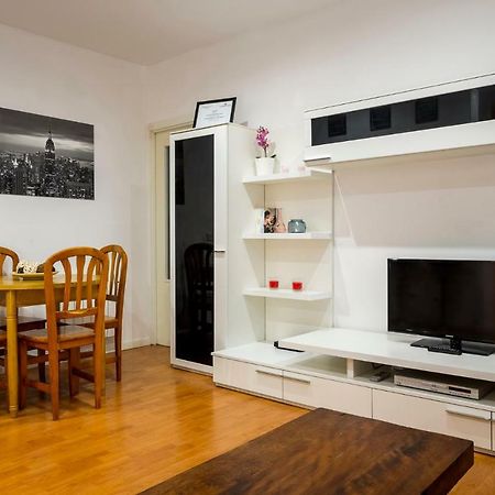 Colegiata Apartment Madrid Exterior foto