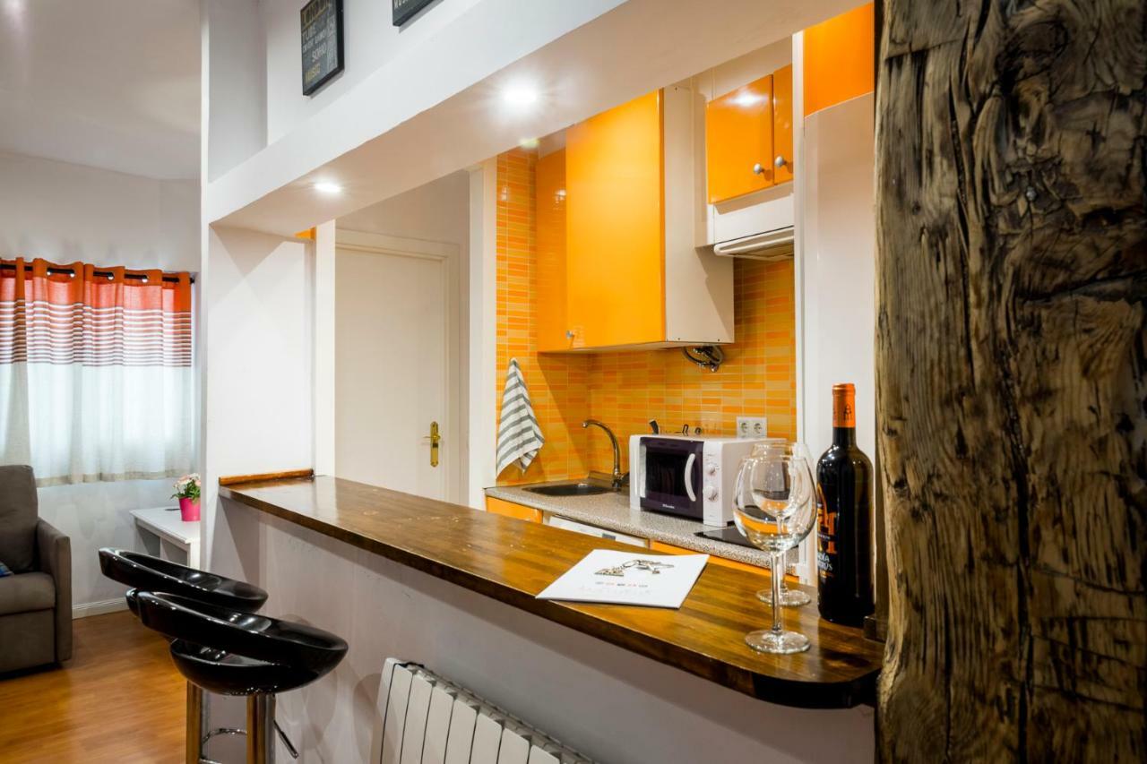 Colegiata Apartment Madrid Exterior foto