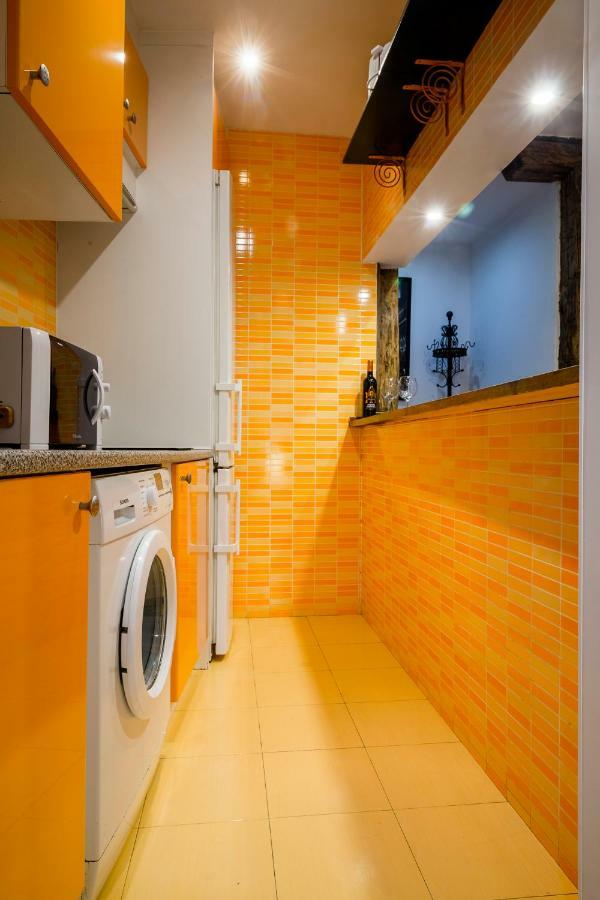 Colegiata Apartment Madrid Exterior foto